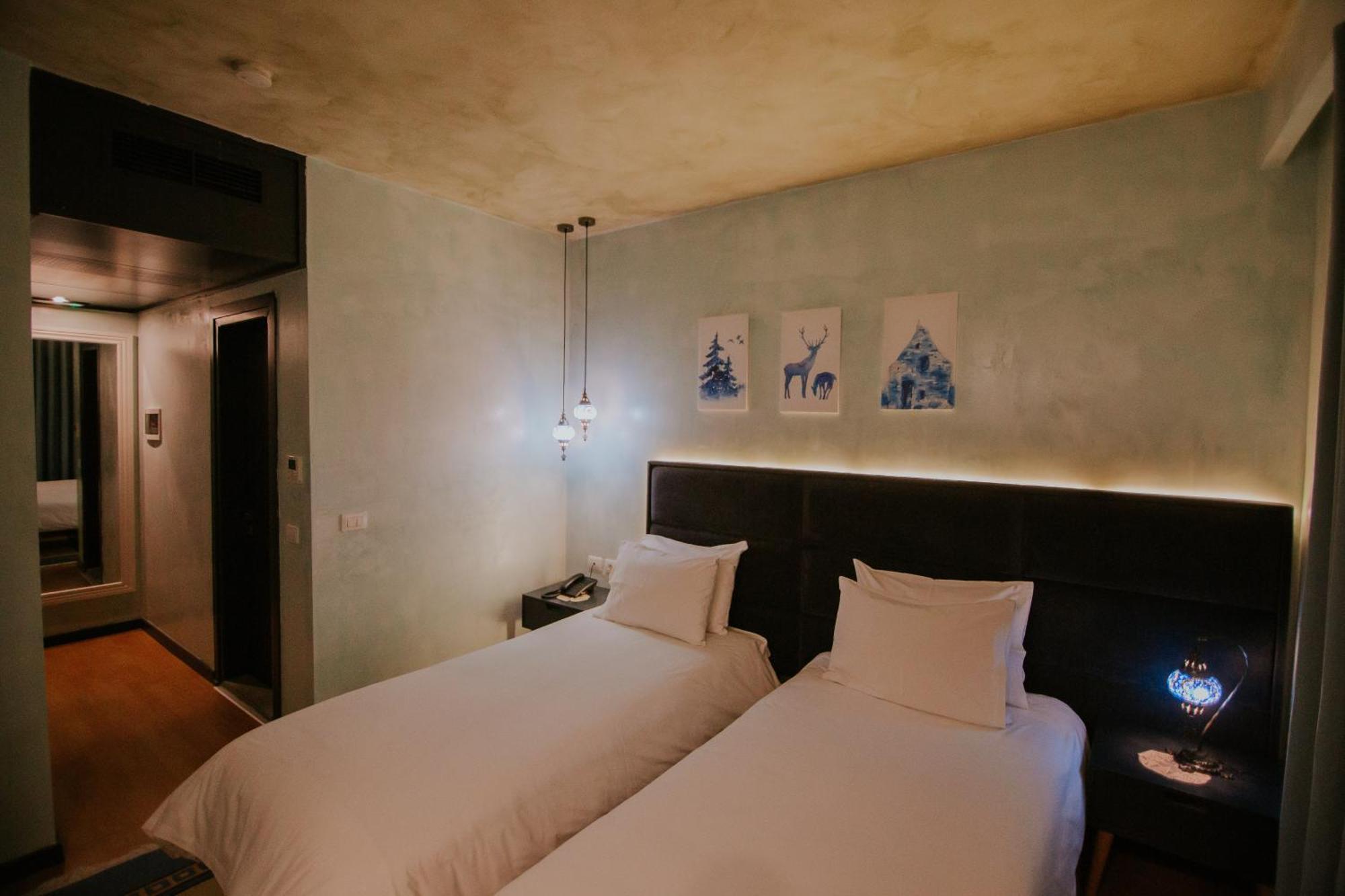 Hotel Dim's & Restaurant Korce