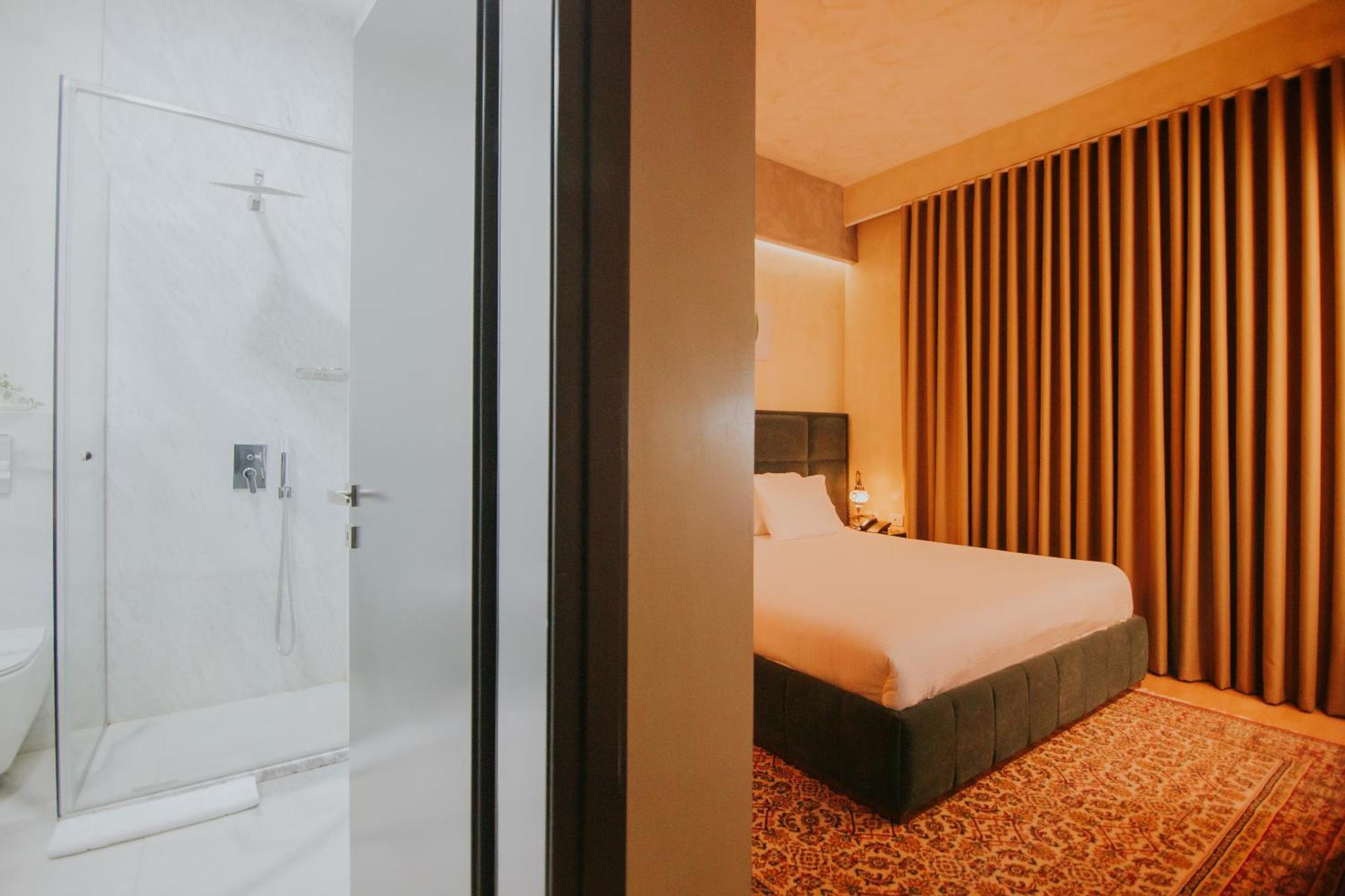 Dim's & Restaurant Hotel Korce