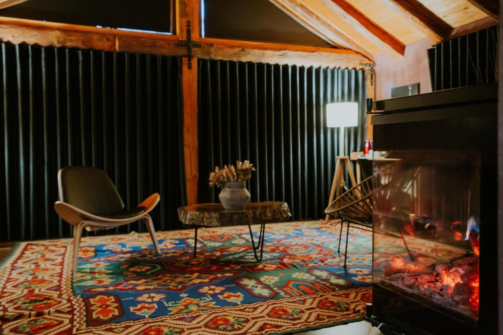 Dim's & Restaurant Hotel