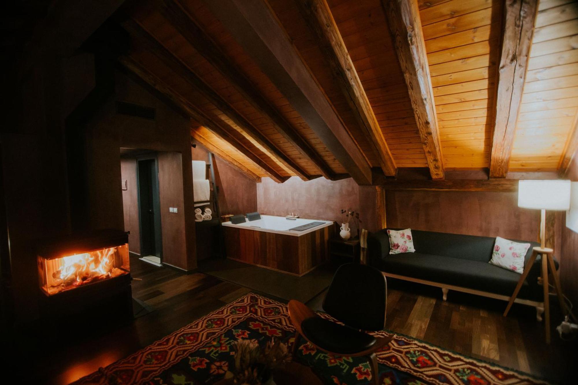 Dim's & Restaurant 4* Korce